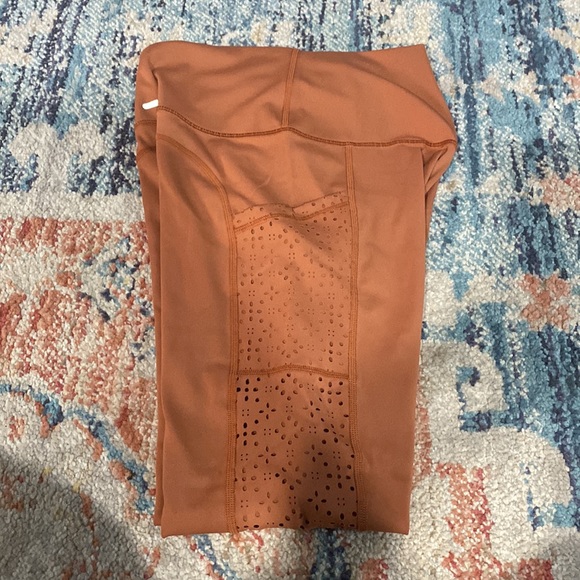 Aerie Leggings With Laser Cut Detail - Picture 2 of 2